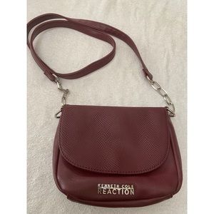 Kenneth Cole Reaction Crossbody bag/purse